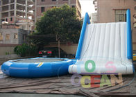 Sports gonflables blancs/bleus de la CE que les jeux louent plein d'entrain imperméabilisent pour la piscine