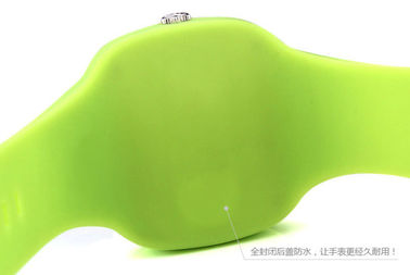 Montre-bracelet numérique de quartz de nouveau silicone de mode