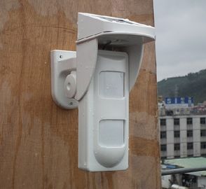 2 détecteur extérieur sans fil d'énergie solaire de preuve de l'eau de Pir IP65